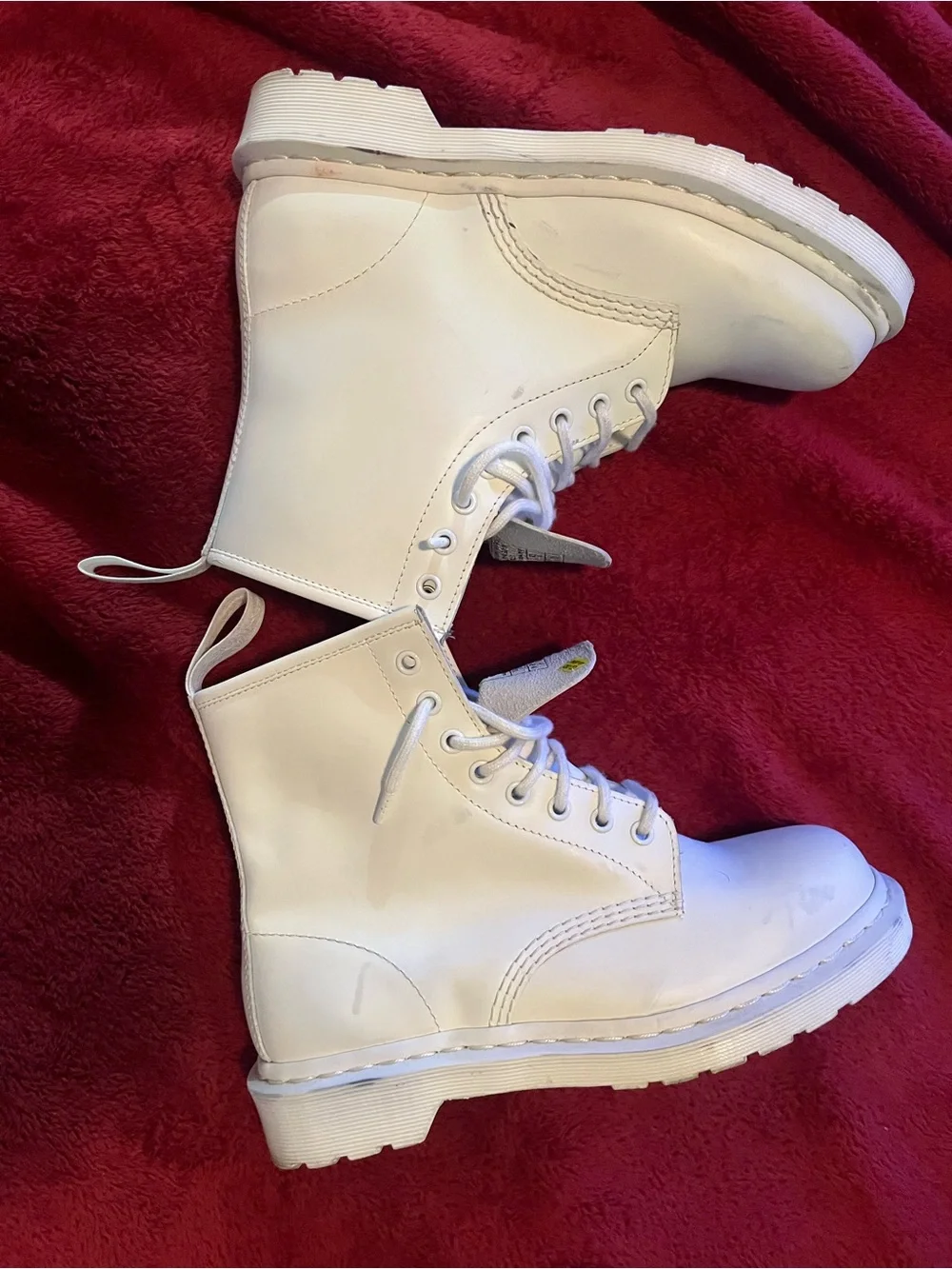 Doc martins mono white rare edition. Sz 8 men / 9 women